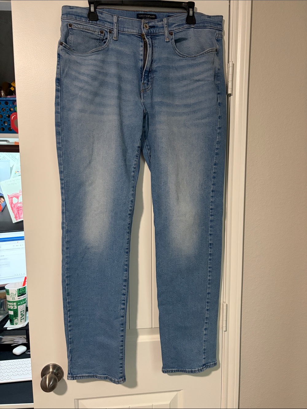 Lucky Brand Light Wash Straight Leg Jeans - Blue